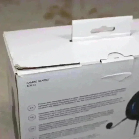 AUDIO-TECHNICA ATH-G1 Over-Ear Premium Gaming Headphones Microphone Wired - Picture 10 of 16